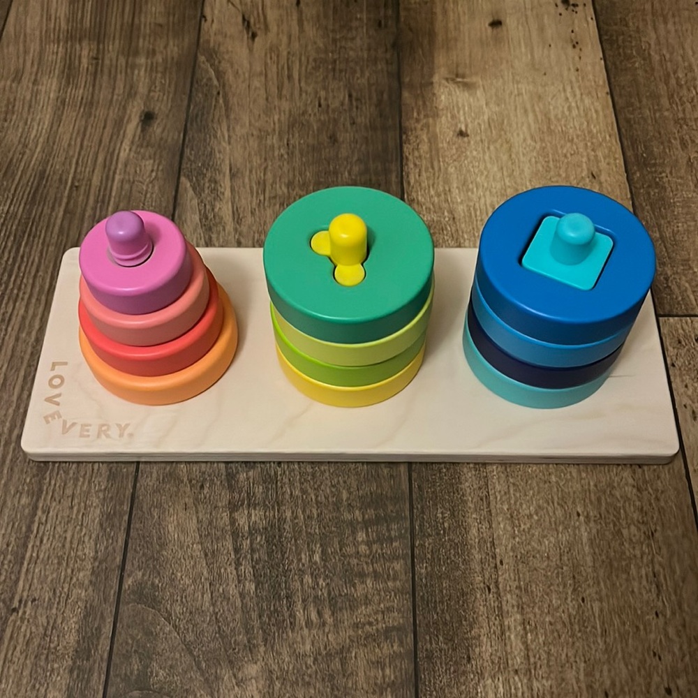 Lovevery Twist and Pivot Pattern Puzzle